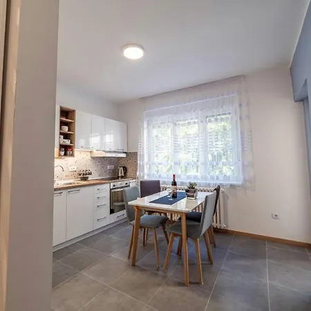 Danube Lux Apartman